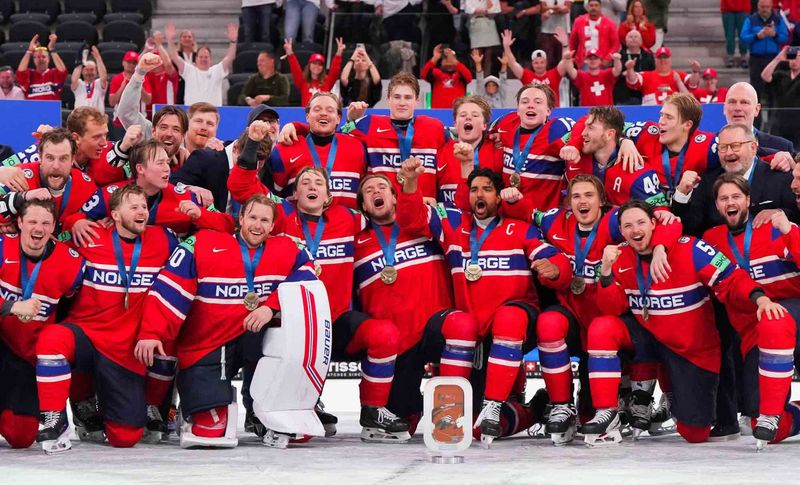SJOKKERTE VERDEN: Knuste Canada på overtid!